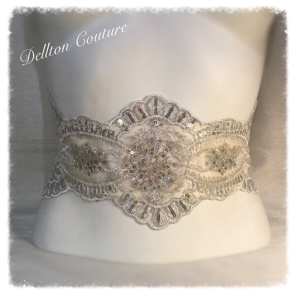 Lentejuela de oro y marfil Tul ancho encaje faja, cinturón, aspecto vintage