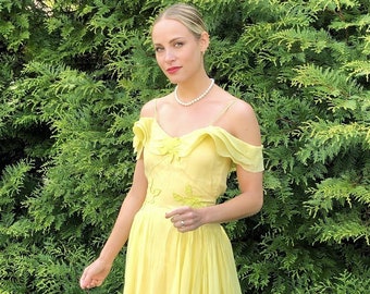 Fabulous 1940s Buttercup Yellow Formal Off the Shoulder Ball Gown Dress - for study or repair