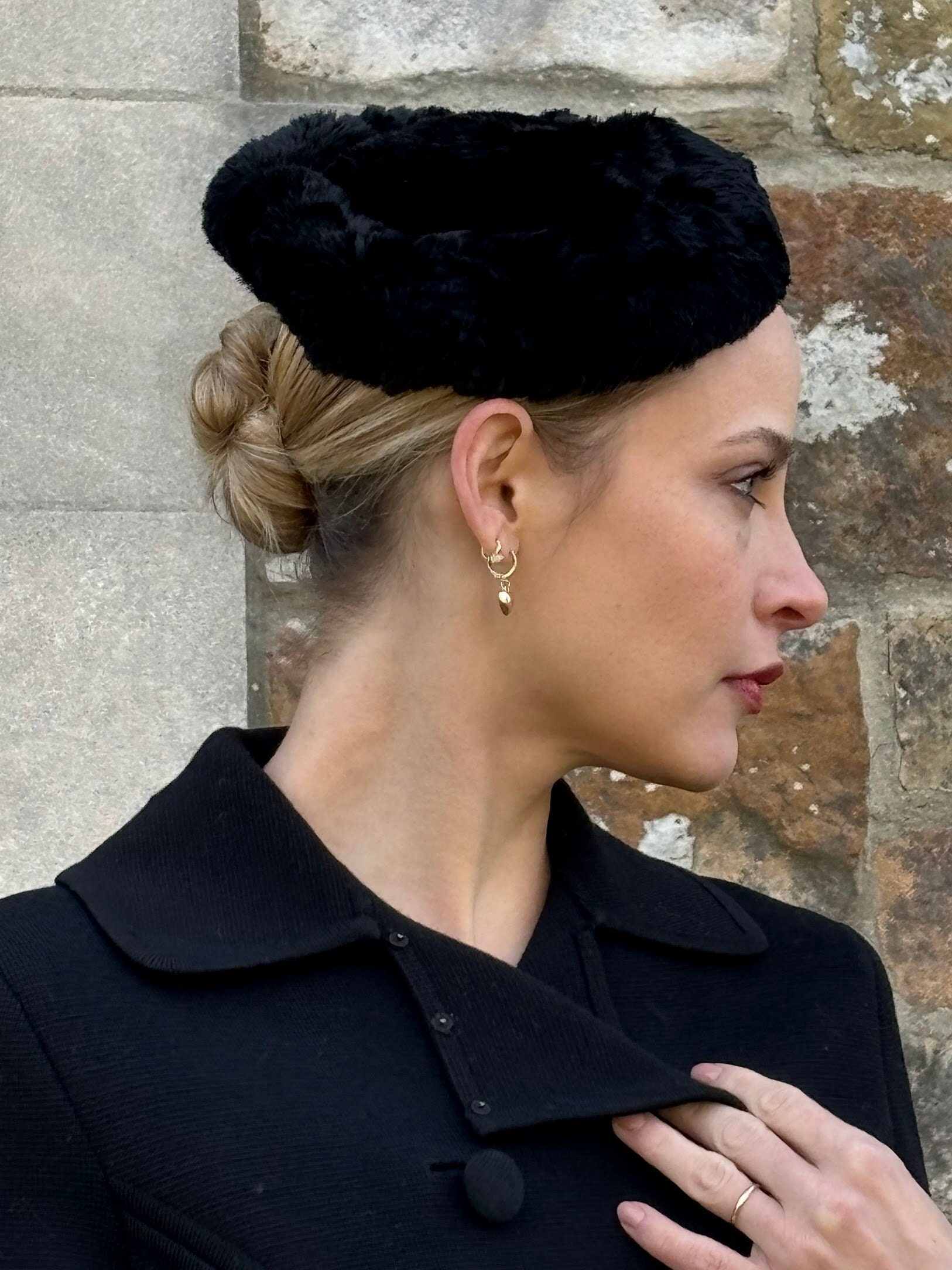 1950s 1960s Black Fur Pillbox Hat Beret - Etsy display picture 1