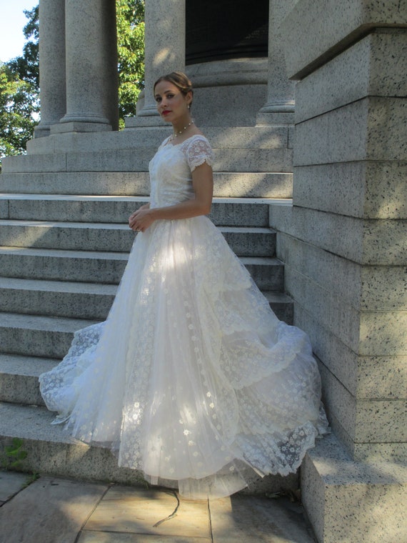 New look top gown dresses