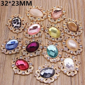 13 Flat Back Vintage  Crystal Button (32x23 mm) QS-37