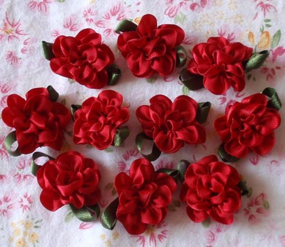 10 Handmade Ribbon Flowers With Leaves (1 Inch, With Leaf 1-1/4