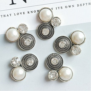 5 Flat Back Vintage Button Rhinestone Button Pearl Button Flower Button Embellishment (24x18 mm) LT- 34