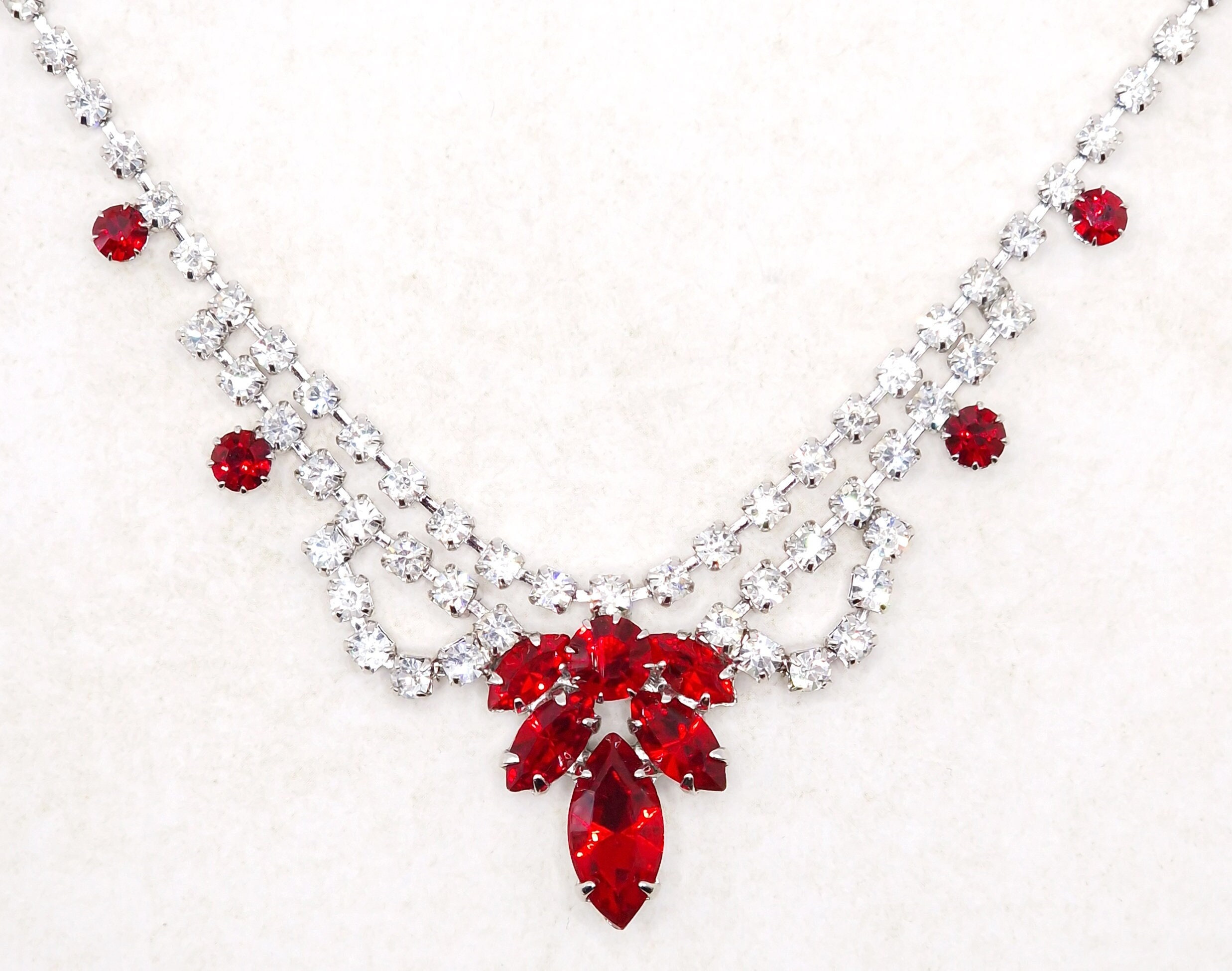 80s Vintage red cabochon × rhinestone design necklace - Shop
