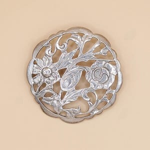 Vintage 835 Silver Dutch Floral Brooch Pin, Cutout Flower Scalloped Circle Brooch, Elegant Timeless Victorian Style Jewellery, Nature Leaves
