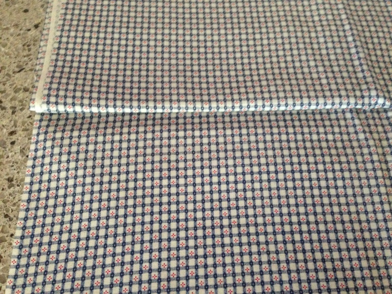 2 yards Vintage Cotton Fabric with Flower GridChecked Design by Fabric Traditions 1990 44 Wide