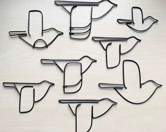 Handmade (black pictured) flying birds, set of 8 in different sizes. Wire art, wall art, scandi, wall sign, wall decor.