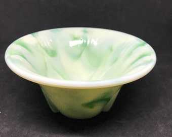 Vtg Akro Agate Depression Glass -  3 Footed Flared Bowl in Green and White #340 Nasturtium Bowl - #9