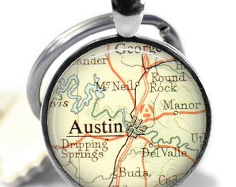 Austin TX Map Keychain – Texas Souvenir Gift – Custom City Location