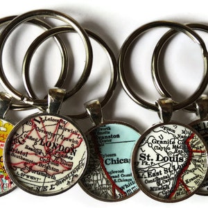 Personalized map keychain, Custom keychains, Fathers Day, Mens Gift, Custom husband gift, Anniversary Gift, Key Chain, Dad gift for him, Man