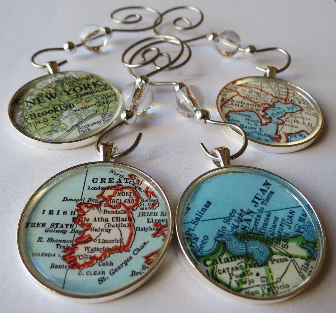 Customized Christmas Gift Sets Under 30, Personalize Ornament