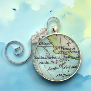 Santa Barbara Ornament by Location Inspirations, College Graduate gift, Alumni Gift, University Gift, Graduation Ornament, graduate congrats