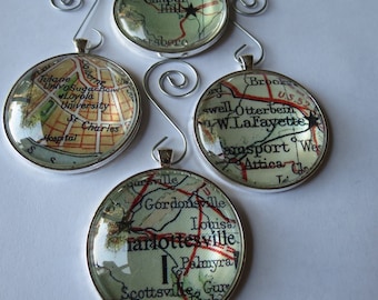 University Town Map Ornament, College City Ornament, Gift for Graduate, Grad Ornament, University College Town Student Gift, University gift