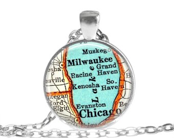 Milwaukee, Wisconsin necklace, Chicago, Lake Michigan map necklace pendant charm, map jewelry, Map of Milwaukee Gift fo Mom, A314