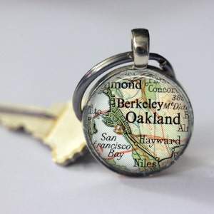 Personalized Berkeley Oakland Key Chain, father gift, best friend gift, college graduation, boyfriend keychains, gift for men, university