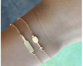 Armband med vinflaska och glas