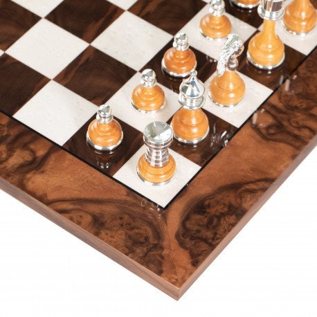 Walnut Burl And Cork Vinyl Chessboard with Quality Club Pieces – Chess Made  Fun