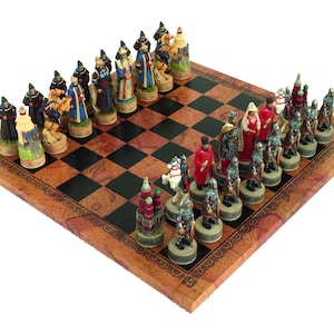 キルギス　ハンドメイド民族衣装風 木製チェス駒と革製のチェス盤 Mongolian chess set - Etsy 日本