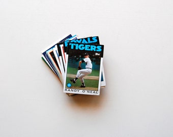 Baseball Trading Cards, Mixed Teams and Players - 100 Cards