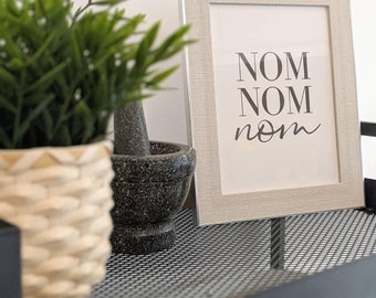 Nom Nom Nom Küche Einfacher Wanddekor Druck