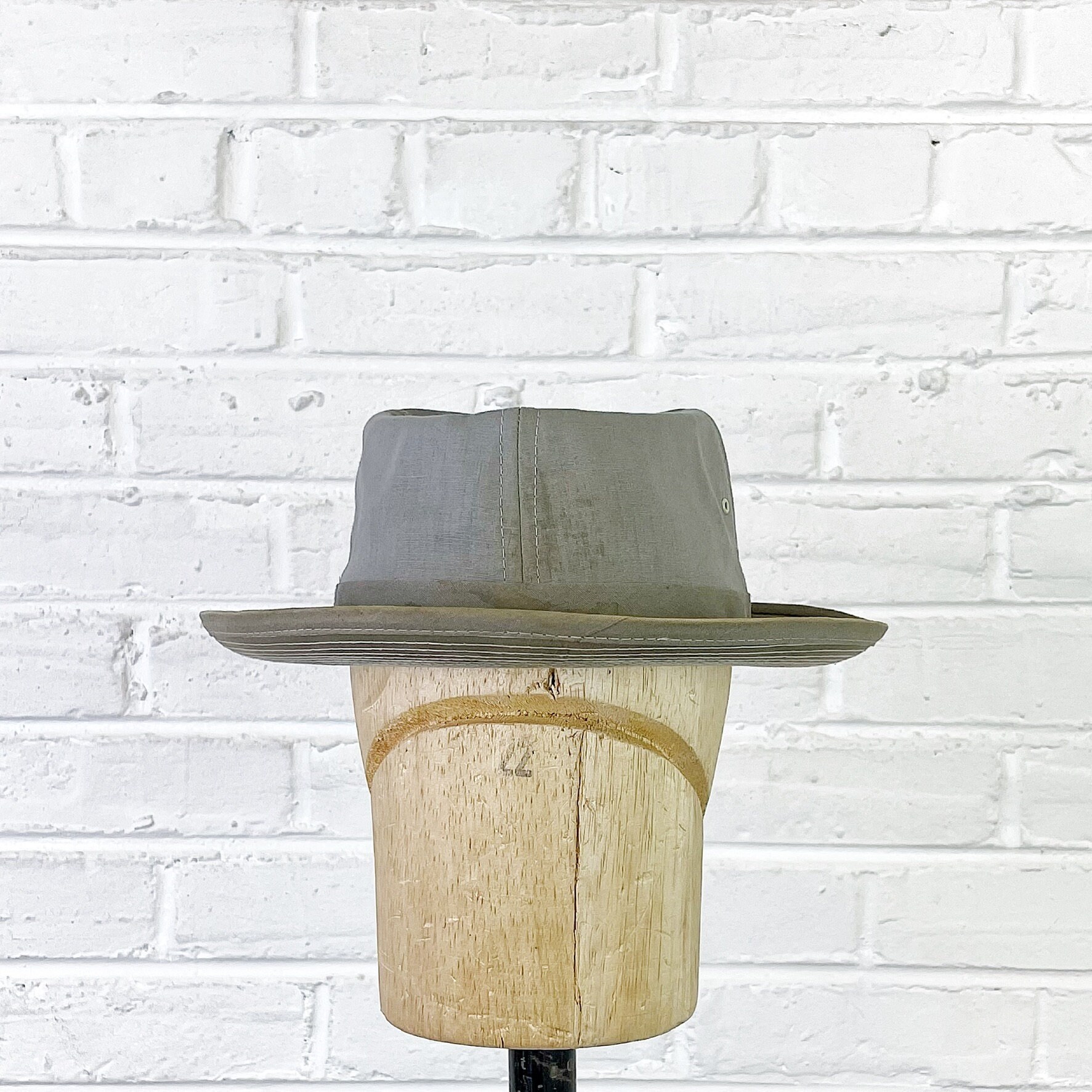 Size 7 1/4 Vintage 1940s 1950s Koko Kooler Showerproof