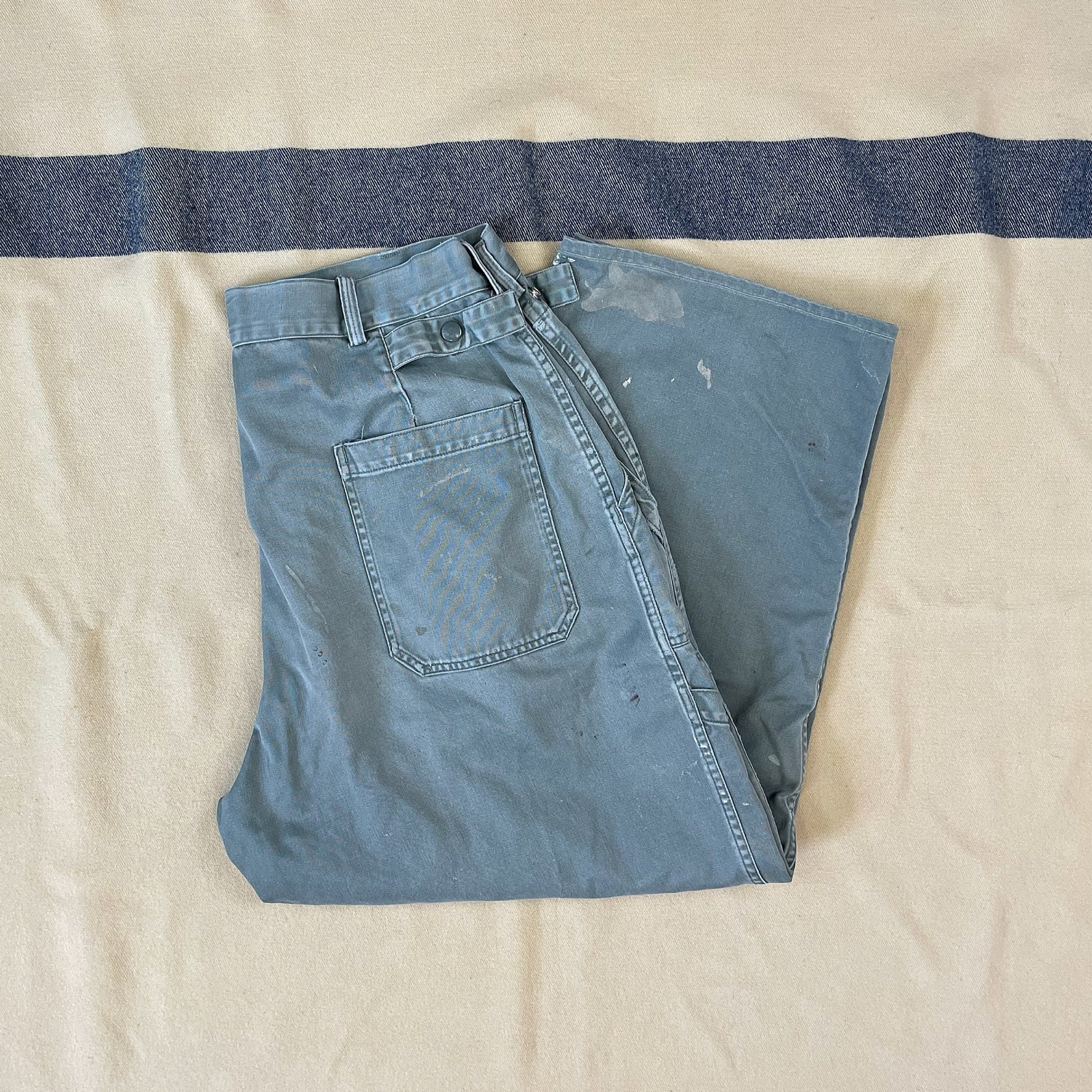 Size 34x27 Vintage 1950s USAF Mechanic Utility Trousers in Sage 