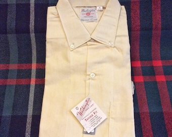 Vintage 1960s Washington Dee Cee NOS Button Down s/s Shirt. Size M (15-15 1/2) 2154