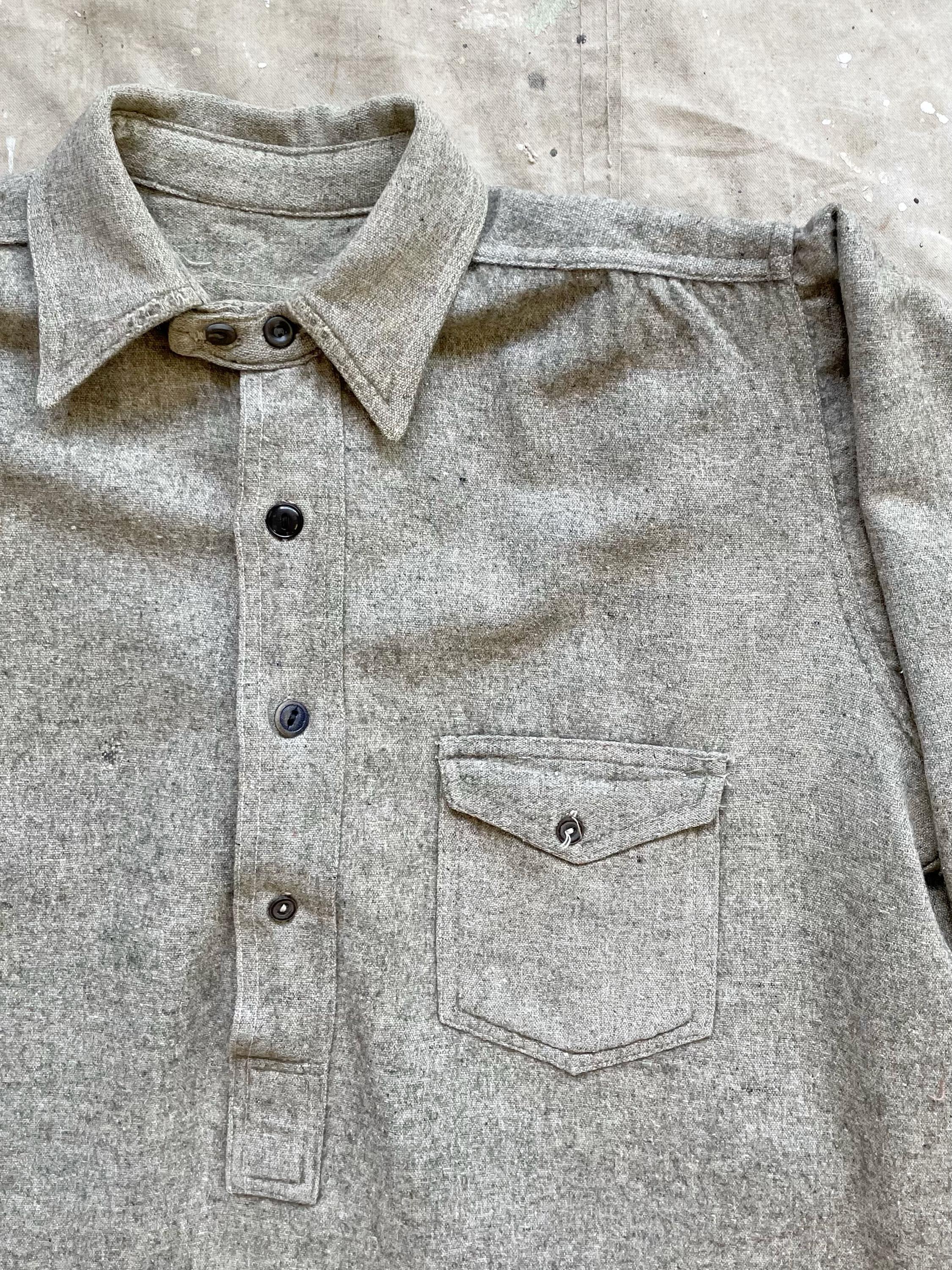 Small 1930s Salt and Pepper Wool Flannel One Pocket Chinstrap 