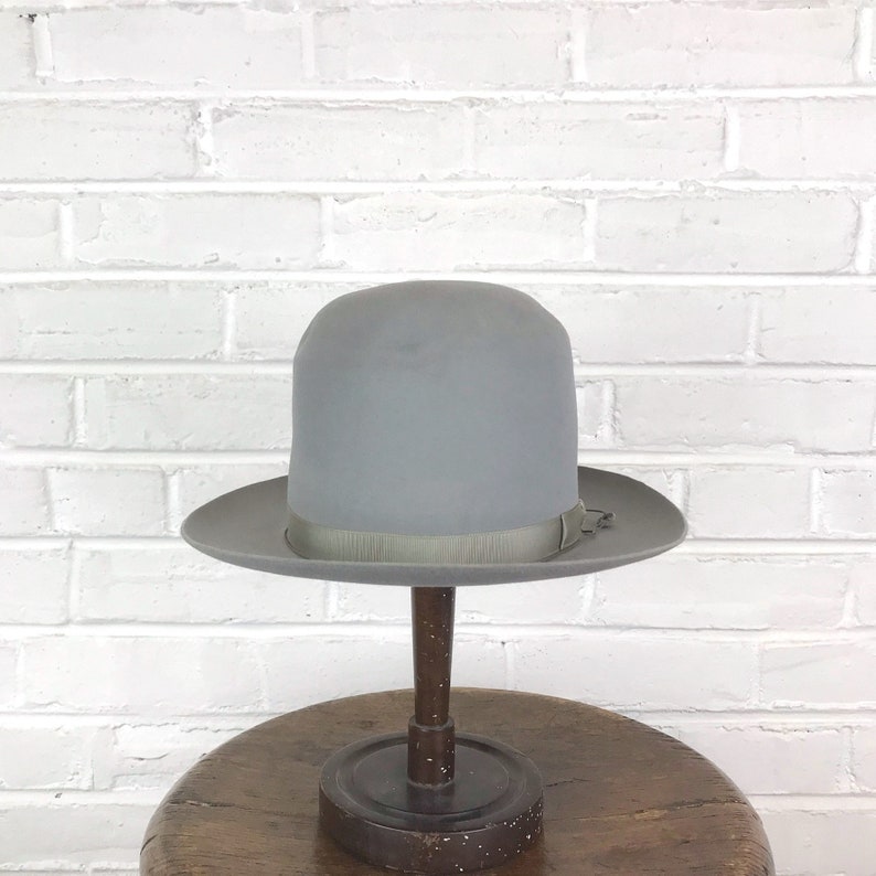 Size 7 18 Long Oval 1940s 1950s Royal Stetson Playboy in Light Gray
