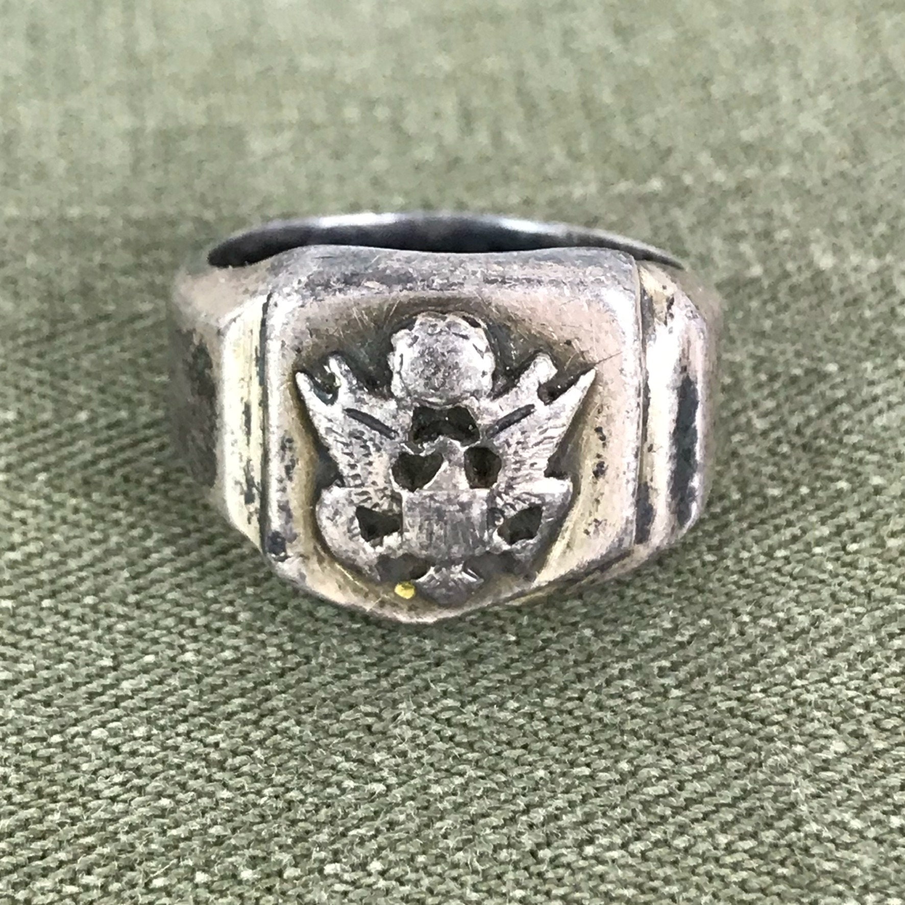 Size 10 1/2 Vintage 1940s 1950s US Army Federal Eagle Crest Size 10 1/2 Vintage 1940s 1950s US Army Federal Eagle Crest