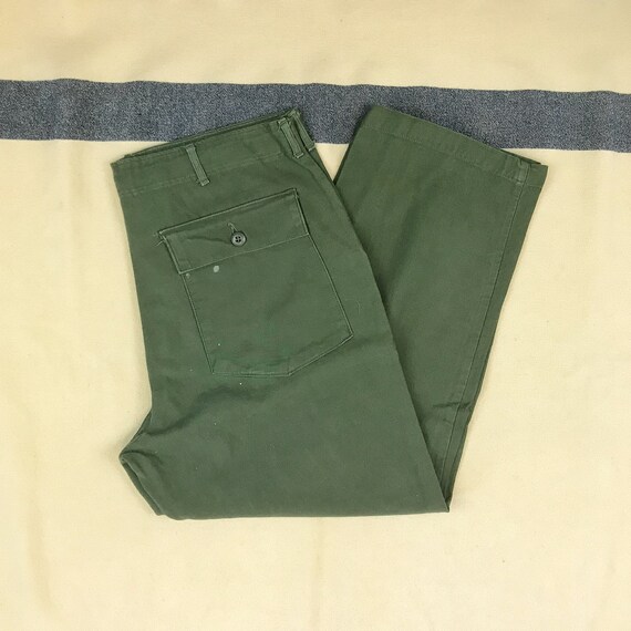 Size 40 x 28 Vintage 1960s OG 107 Green Cotton Sat