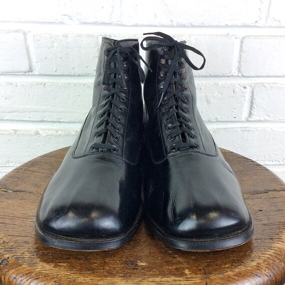 eeee boots