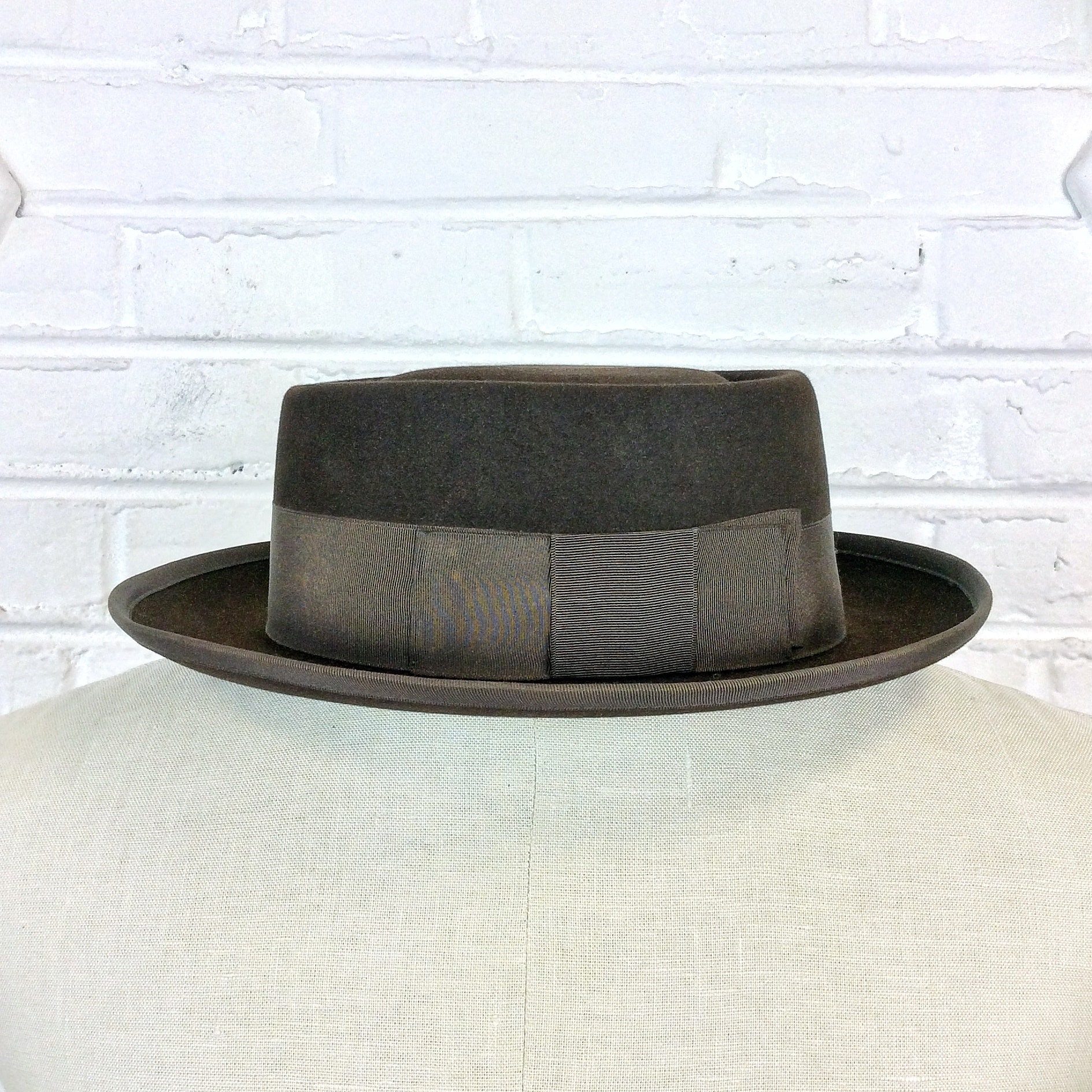 Size 6 7/8 Vintage 1950s 1960s Adam Hats Carbon Brown Porkpie