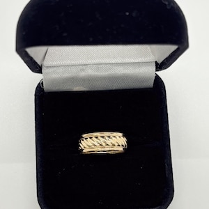 Vintage 1940s 14K Yellow Gold Thick Band Ring