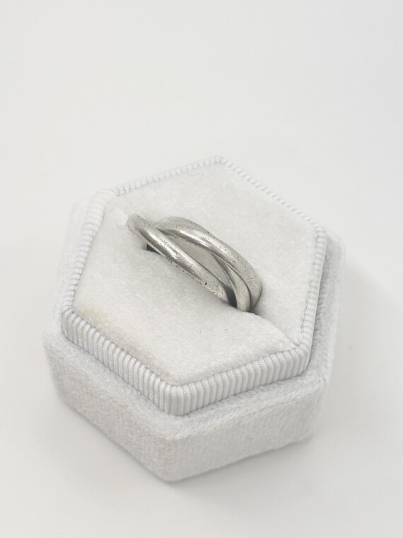 Unique Interlocking Ring | Sterling Silver, Size 5 - image 3