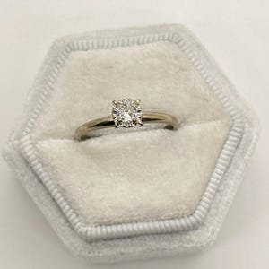 Vintage 14K White Gold Diamond Solitaire Ring