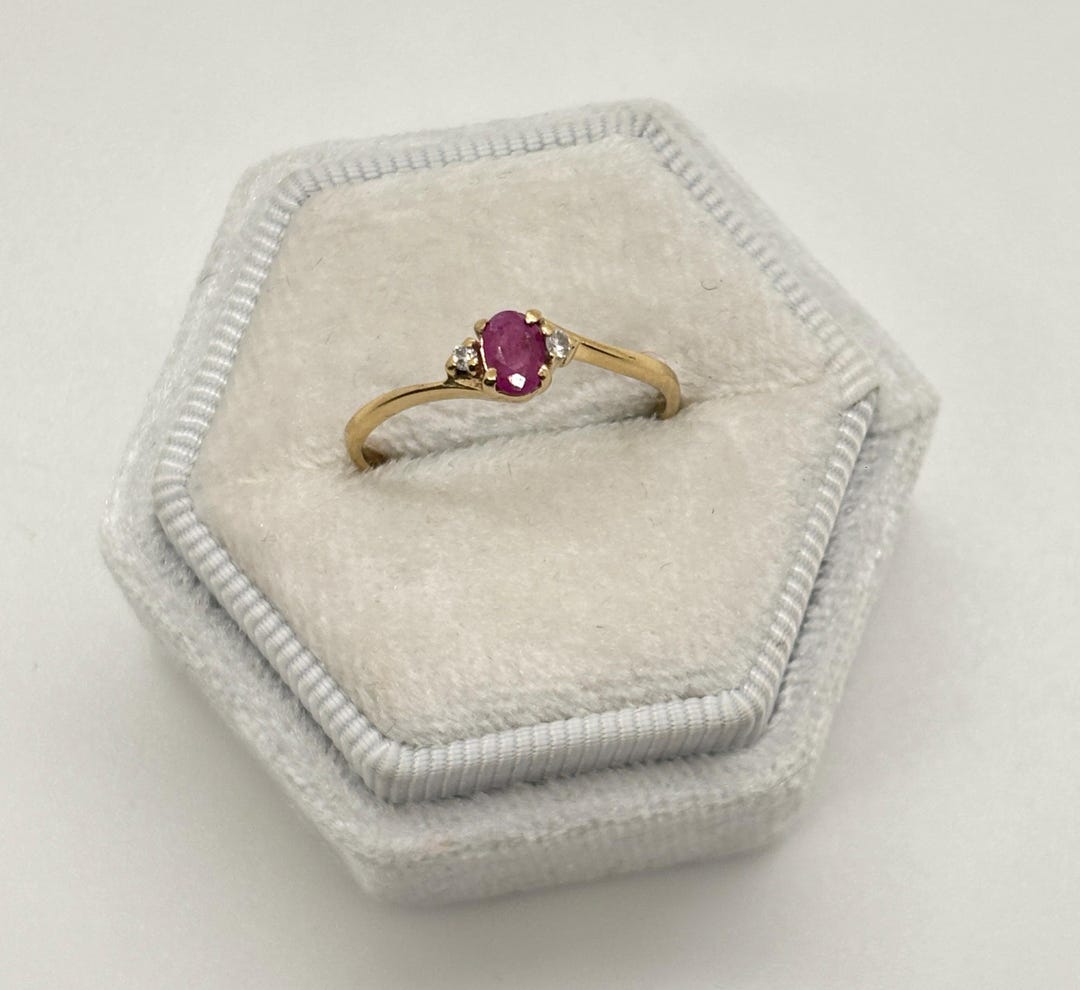 14K Yellow Gold Ruby and Diamond Ring - Size 7 - Etsy