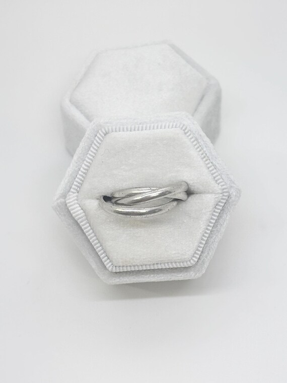 Unique Interlocking Ring | Sterling Silver, Size 5 - image 4