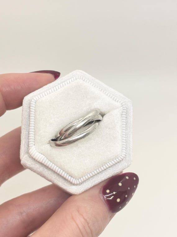 Unique Interlocking Ring | Sterling Silver, Size 5 - image 5