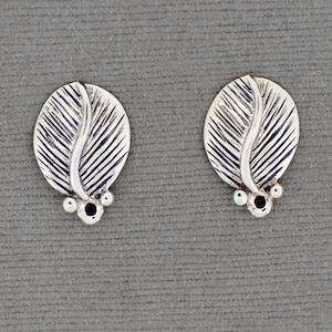 Postes para pendientes de hoja de plata de ley: Materiales para hacer joyas (par)