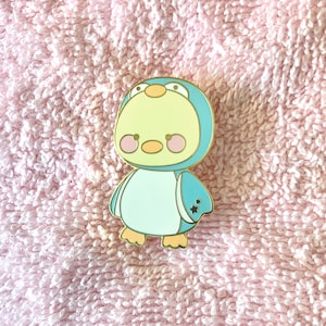 Penguin-Kigurumi Duckie - Spilla in smalto duro