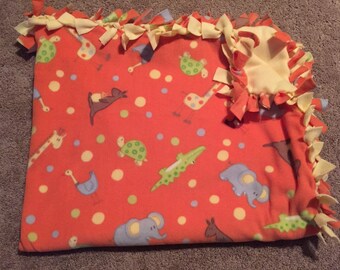 FREE SHIPPING - Animal Fleece Tie Baby Blanket - No Sew - Elephant - Giraffe - Turtle - Bird - Alligator Pattern