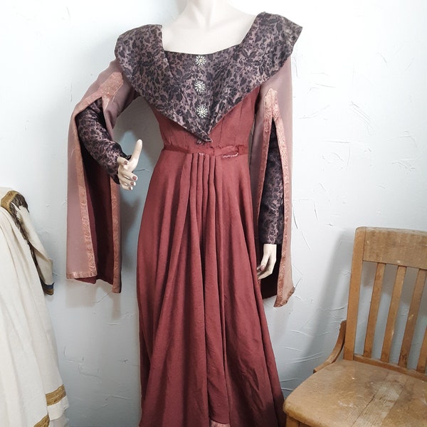 16th Century Dress - Etsy