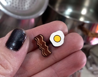 Bacon and Eggs Stud Earrings, Bacon Strip & Fried Egg Mismatch Wood Studs Pair, Breakfast Brunch Diner Funny Mismatched Earrings Jewelry