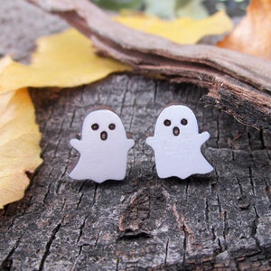 Cute Little Spooky White Ghost Wood Stud Earrings, Adorable Funny Little Halloween Jewelry