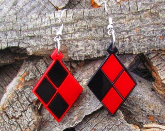 Harlequin Large Mismatch Red & Black Diamonds Cosplay Big Dangle Earrings, Costume Jewelry