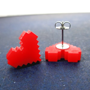 Chunky Red 8 Bit Pixel Life Heart Video Game Stud Earrings, Red Heart Gamer Unisex Valentines Day Gift Jewelry