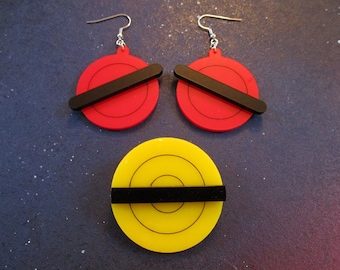 Animated Jubilee Earrings and Brooch, Jubilee Cosplay Set Accessories, Red, Black, Yellow TV Show