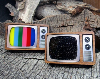 Retro CRT TV Broadcast SMPTE Color Test or Static Brooch Pin, Nostalgic Mod Technology Jewelry