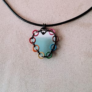 Púas de guitarra de aluminio con diseño de arcoíris de Pridecollection imagen 5